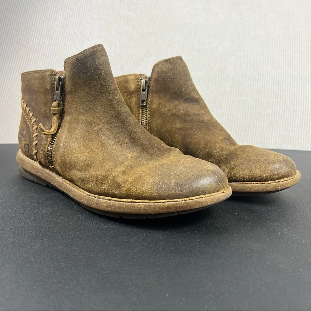 BORN Tavar Distressed Suede Ankle Boots Women’s Size 9 Brown